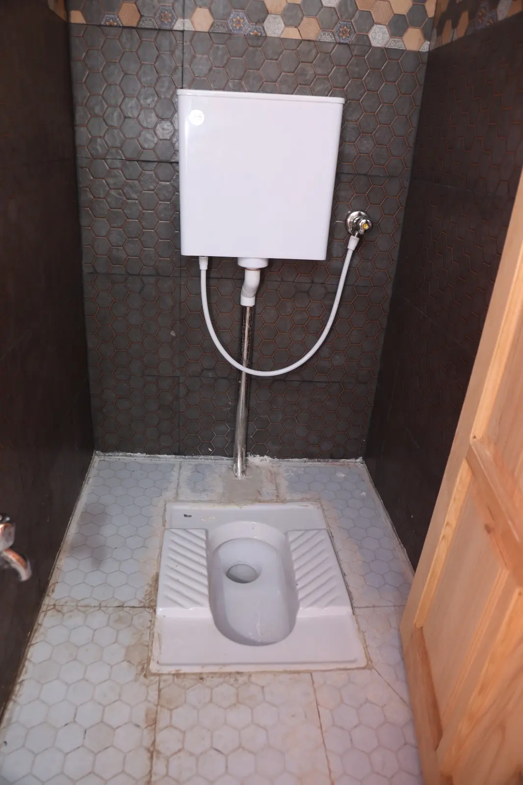 Washrooms & Washbasins